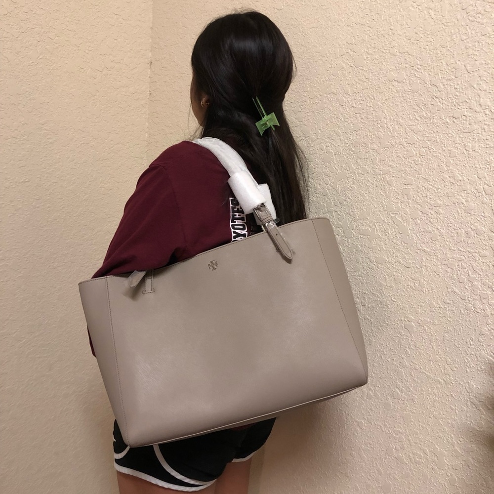 Large saffiano tote